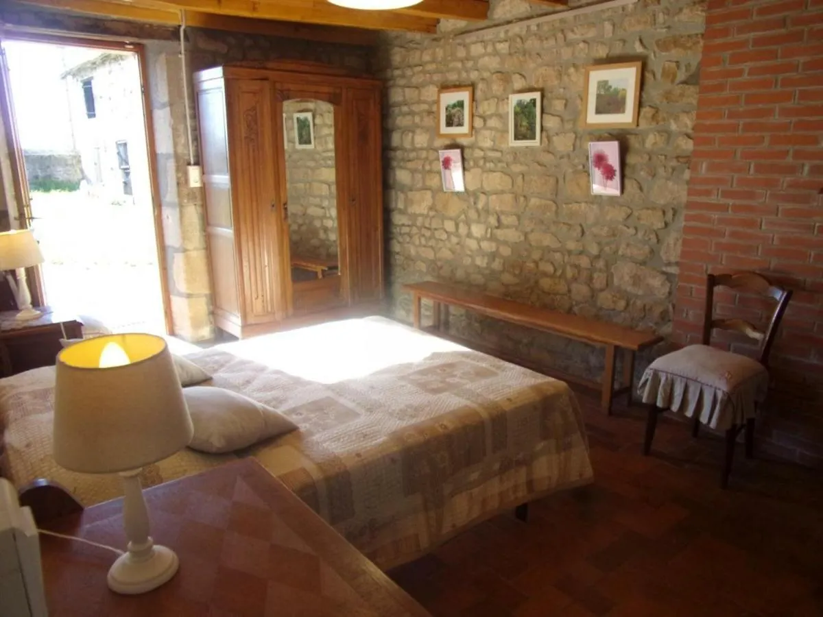 Charmante Fermette Au Vert Pres De La Foret De Troncais, 2 Chambres, Animaux Acceptes, Linge Inclus - Fr-1-489-311 Vieure Holiday home