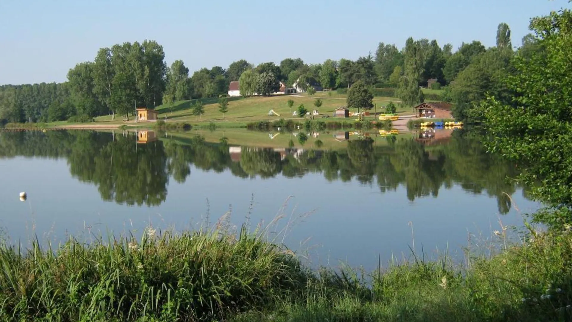 Charmante Fermette Au Vert Pres De La Foret De Troncais, 2 Chambres, Animaux Acceptes, Linge Inclus - Fr-1-489-311 Vieure France